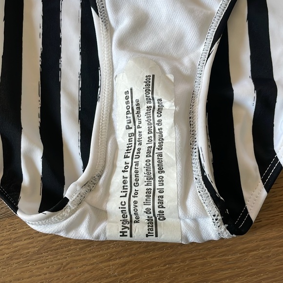 Pin-Up Polka Dot Striped Tie Front Keyhole Cheeky 1-Pc Swimsuit L White Black - Picture 11 of 15